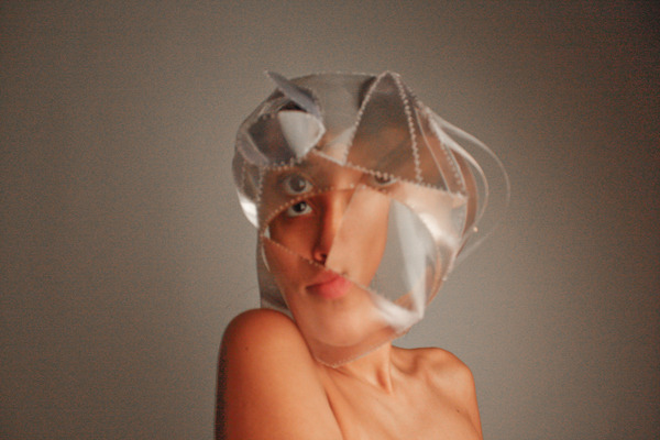 masque-art-artistique-artistic-ambrecardinal-bijoux-sculpture-corps-performance