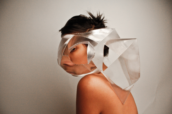 masque-loupe-magnifiyingglass-beaute-art-picasso-ambrecardinal-artiste-creativedirector