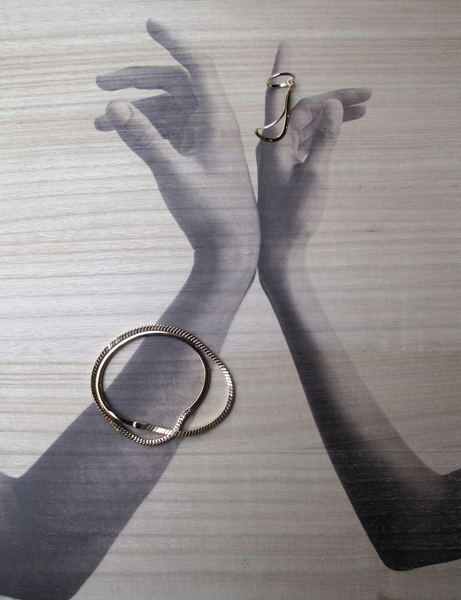 tableau-photo-photography-ambre-cardinal-art-bois-photographie-art-direction-bijou-bracelet